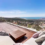 Stylish Havana With Sea Views, Private Pool & A/c