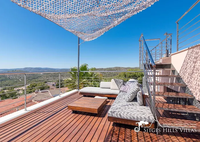 Stylish Havana With Sea Views, Private Pool & A/c Villa *