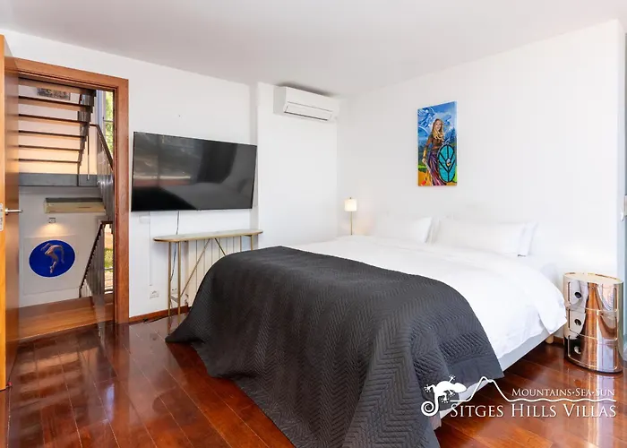 Villa Stylish Havana With Sea Views, Private Pool & A/c *