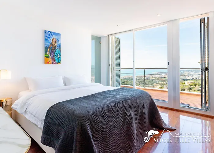 Stylish Havana With Sea Views, Private Pool & A/c Sitges