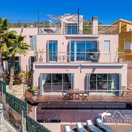 Stylish Havana With Sea Views, Private Pool & A/c ヴィラ シッチェス