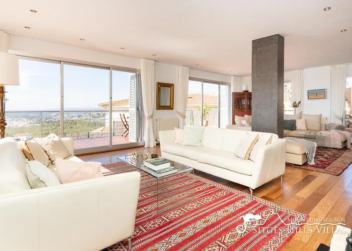 Stylish Havana With Sea Views, Private Pool & A/c Sitges