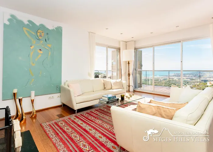 Stylish Havana With Sea Views, Private Pool & A/c Sitges