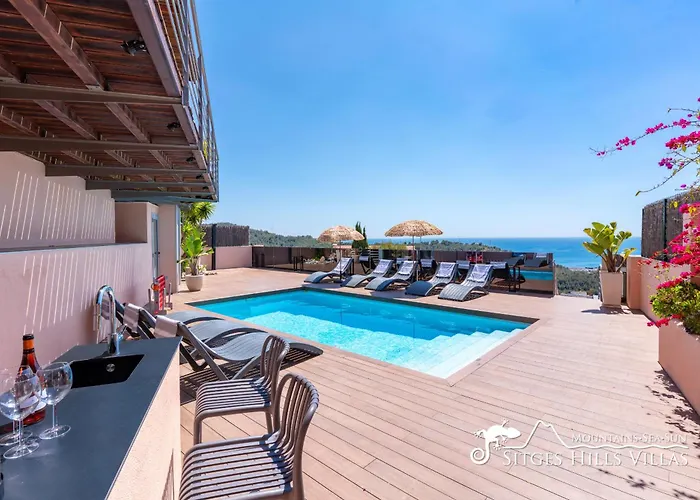 Stylish Havana With Sea Views, Private Pool & A/c Sitges