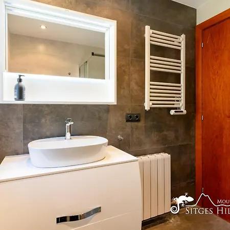 Stylish Havana With Sea Views, Private Pool & A/c *