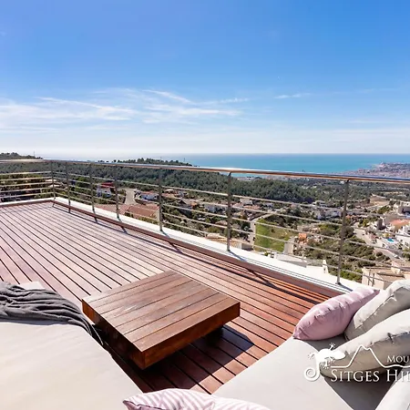 Stylish Havana With Sea Views, Private Pool & A/c