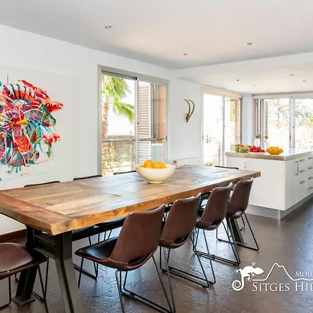 Stylish Havana With Sea Views, Private Pool & A/c *