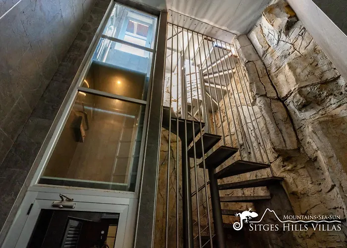 Вілла Stylish Havana With Sea Views, Private Pool & A/c