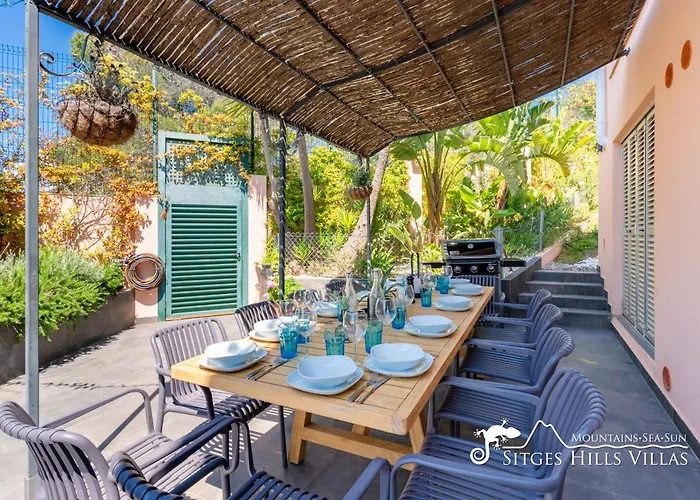 Вілла Stylish Havana With Sea Views, Private Pool & A/c