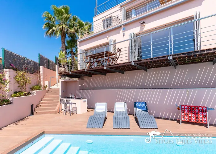 Stylish Havana With Sea Views, Private Pool & A/c Вілла Сіджас